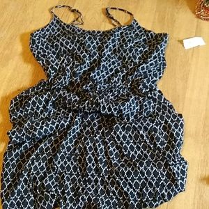 Pattern black dress